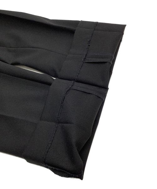 CMMN SWDN（コモンスウェーデン）CMMN SWDN (コモンスウェーデン) パンツ ブラック×ホワイト サイズ:46 未使用品の古着・服飾アイテム