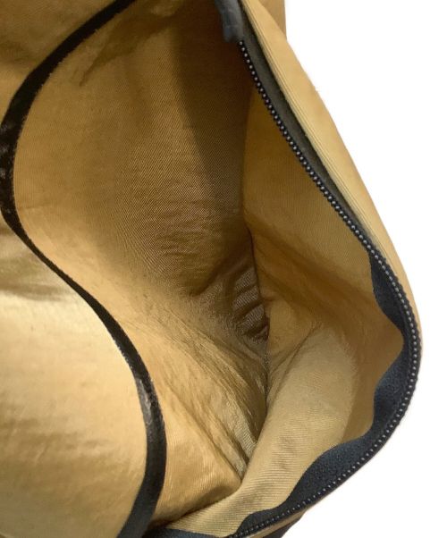 MILLET（ミレー）MILLET (ミレー) リュック ベージュ×ブラックの古着・服飾アイテム