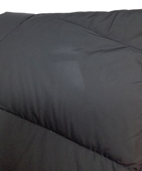 MONCLER（モンクレール）MONCLER (モンクレール) リバーシブルダウンジャケット ブラック×レッド サイズ:Sの古着・服飾アイテム