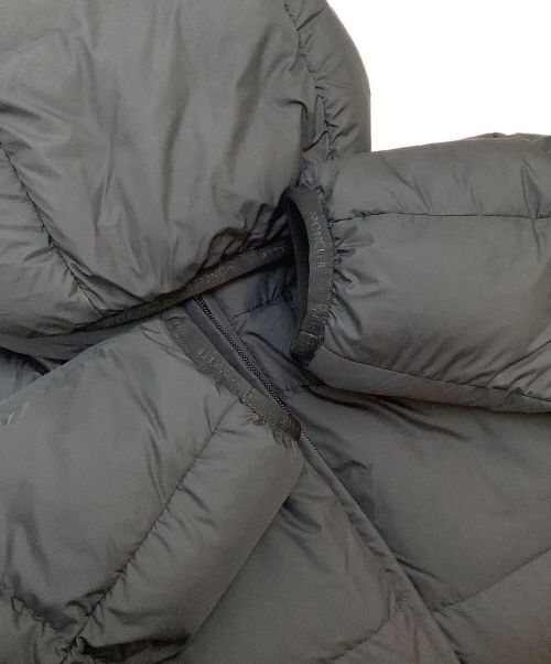 MONCLER（モンクレール）MONCLER (モンクレール) リバーシブルダウンジャケット ブラック×レッド サイズ:Sの古着・服飾アイテム