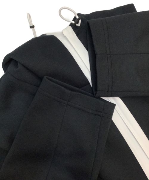 β（ベータ）β (ベータ) ジップパーカー ブラック サイズ:9の古着・服飾アイテム