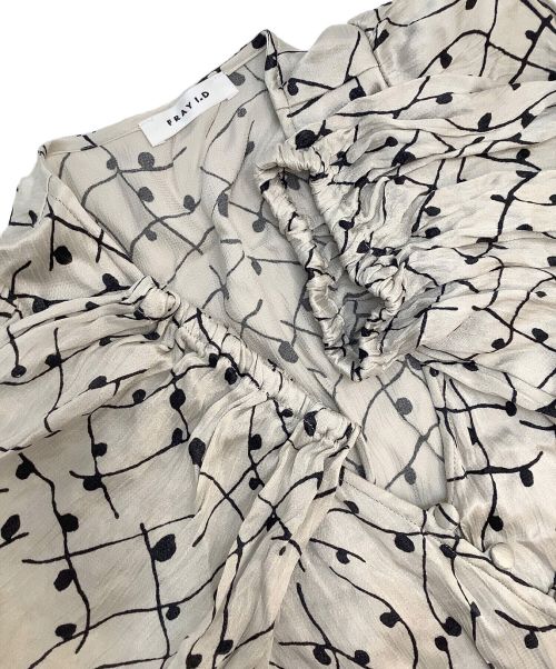 FRAY ID（フレイ アイディー）FRAY ID (フレイ アイディー) ワンピース アイボリー×ブラックの古着・服飾アイテム