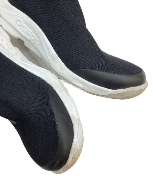 OOFOS（ウーフォス）OOFOS (ウーフォス) シューズ ブラック サイズ:26の古着・服飾アイテム