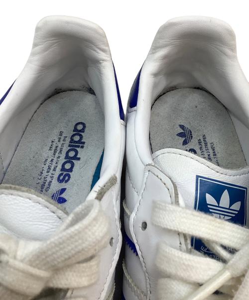 adidas（アディダス）adidas (アディダス) スニーカー ホワイト×ブルー サイズ:26.5の古着・服飾アイテム