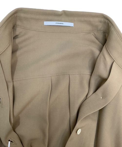 STERNBERG（スタンバーグ）STERNBERG (スタンバーグ) 長袖シャツ ベージュ サイズ:Mの古着・服飾アイテム