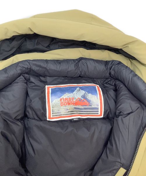 FIRST DOWN（ファーストダウン）FIRST DOWN (ファーストダウン) ダウンジャケット ブラウン×ブラック サイズ:Sの古着・服飾アイテム