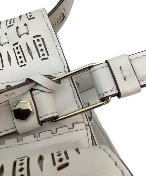 TOD'S（トッズ）TOD'S (トッズ) ハンドバッグ アイボリーの古着・服飾アイテム