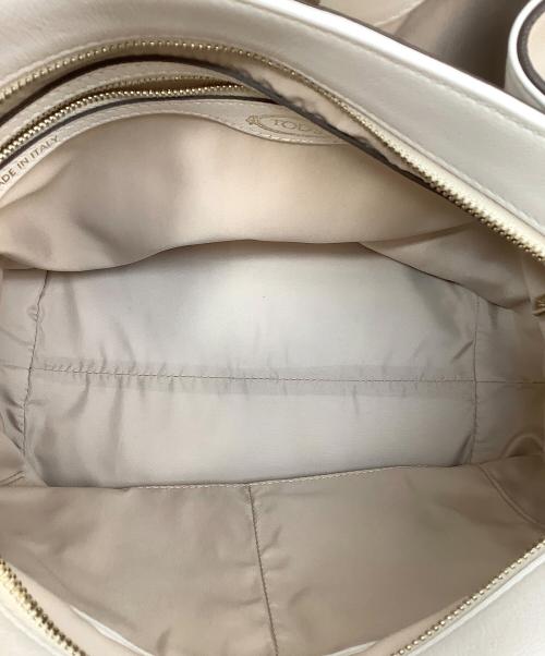 TOD'S（トッズ）TOD'S (トッズ) ハンドバッグ アイボリーの古着・服飾アイテム