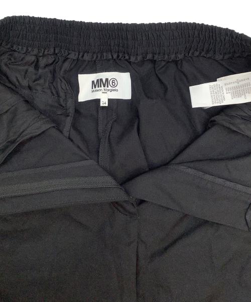 MM6 Maison Margiela（エムエムシックスメゾンマルジェラ）MM6 Maison Margiela (エムエムシックスメゾンマルジェラ) ワンポイントブランドロゴワイドパンツ ブラック サイズ:14の古着・服飾アイテム