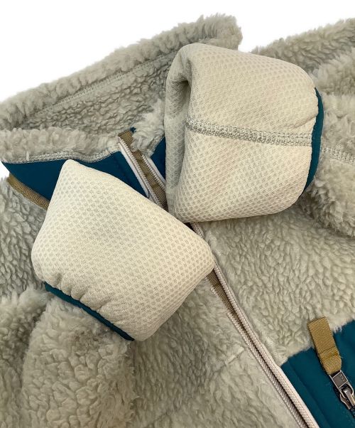 Patagonia（パタゴニア）Patagonia (パタゴニア) Classic Retro-X Jacket ベージュ×グリーン サイズ:Sの古着・服飾アイテム