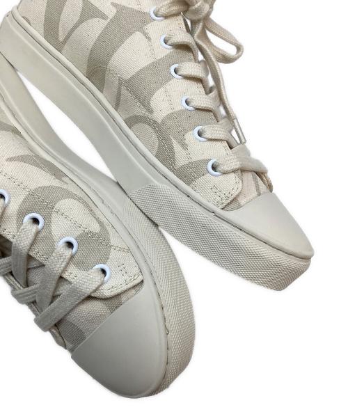 Vivienne Westwood（ヴィヴィアンウエストウッド）Vivienne Westwood (ヴィヴィアンウエストウッド) スニーカー ベージュ サイズ:39の古着・服飾アイテム