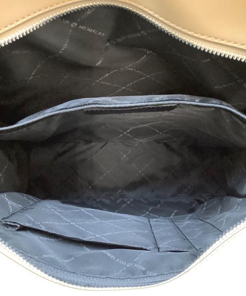 MICHAEL KORS（マイケル・コース）MICHAEL KORS (マイケルコース) COOPER NS ストラクチャー トート ベージュの古着・服飾アイテム