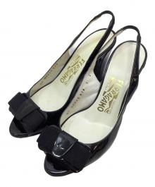 Salvatore Ferragamo（サルヴァトーレ フェラガモ）の古着「オープントゥーパンプス」｜ブラック