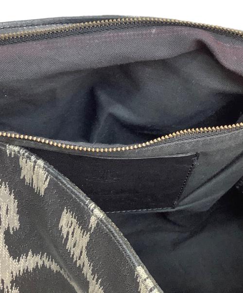 Vivienne Westwood（ヴィヴィアンウエストウッド）Vivienne Westwood (ヴィヴィアンウエストウッド) メッセンジャーバッグ ブラックの古着・服飾アイテム