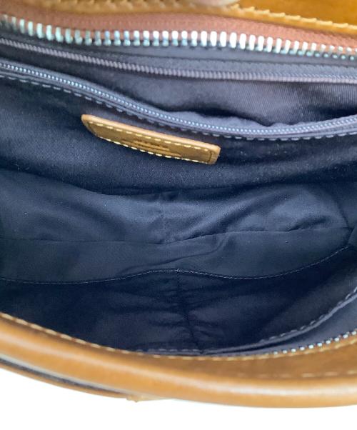 SEEKER（シーカー）SEEKER (シーカー) ショルダーバッグ ブラウン 未使用品の古着・服飾アイテム