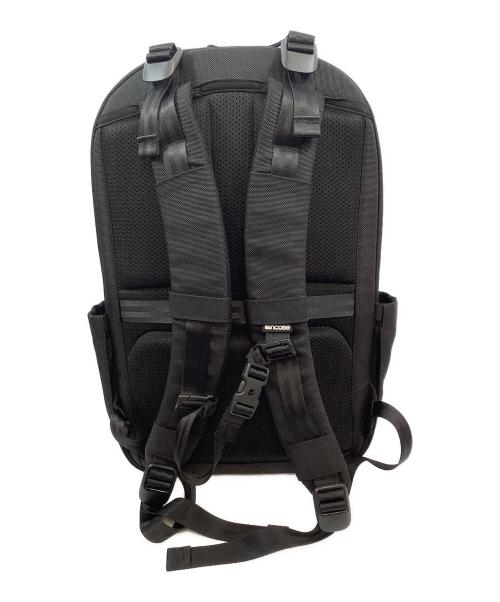 Incase（インケース）Incase (インケース) リュック ブラックの古着・服飾アイテム