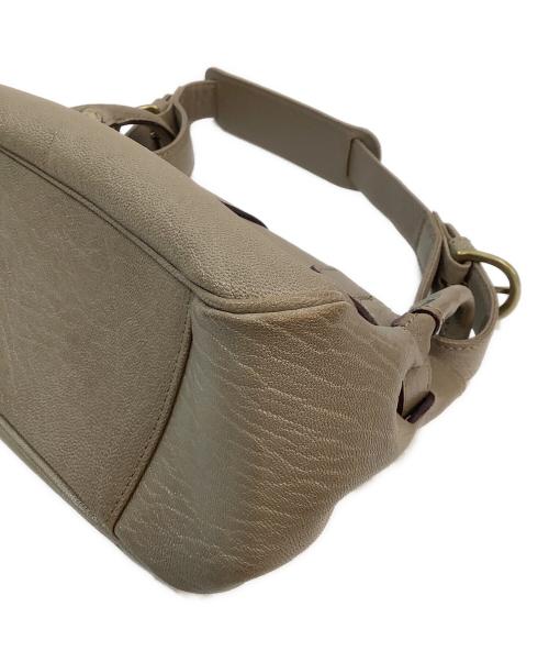 TOFF&LOADSTONE（トフアンドロードストーン）TOFF&LOADSTONE (トフアンドロードストーン) ワンハンドバッグ グレーの古着・服飾アイテム