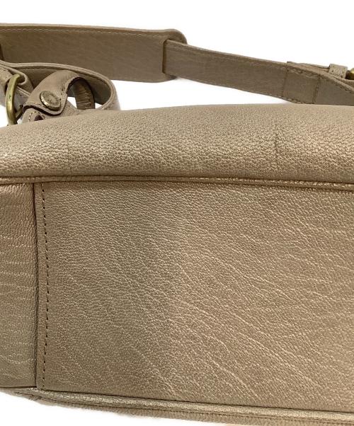 TOFF&LOADSTONE（トフアンドロードストーン）TOFF&LOADSTONE (トフアンドロードストーン) ワンハンドバッグ グレーの古着・服飾アイテム