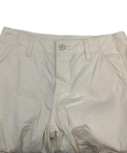 LEVI'S（リーバイス）LEVI'S (リーバイス) カーゴパンツ アイボリー サイズ:63.5cm (W25)の古着・服飾アイテム