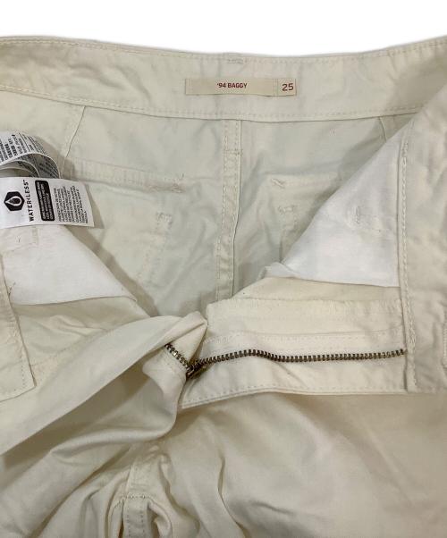 LEVI'S（リーバイス）LEVI'S (リーバイス) カーゴパンツ アイボリー サイズ:63.5cm (W25)の古着・服飾アイテム