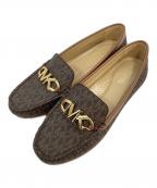 MICHAEL KORSマイケル・コース）の古着「ロゴバックルフラットパンプス」｜ブラウン