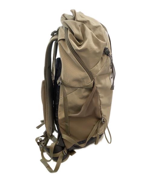 MACPAC（マックパック）MACPAC (マックパック) バックパック ベージュの古着・服飾アイテム