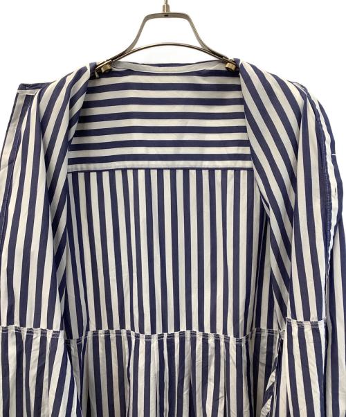 universal tissu（ユニバーサルティシュ）universal tissu (ユニバーサルティシュ) 長袖ワンピース ホワイト×ブルー サイズ:Fの古着・服飾アイテム