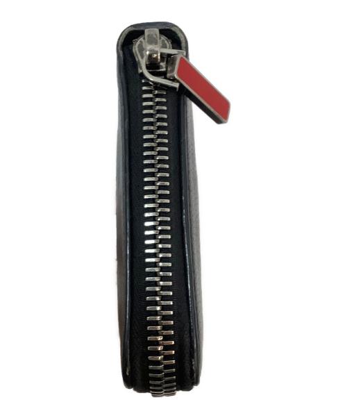 Christian Louboutin（クリスチャン・ルブタン）Christian Louboutin (クリスチャン・ルブタン) ラウンドジップ長財布 ブラックの古着・服飾アイテム