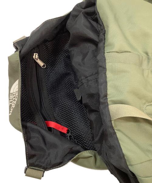 THE NORTH FACE（ザ ノース フェイス）THE NORTH FACE (ザ ノース フェイス) バックパック カーキの古着・服飾アイテム