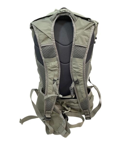 SALOMON（サロモン）SALOMON (サロモン) リュック ライトグレーの古着・服飾アイテム