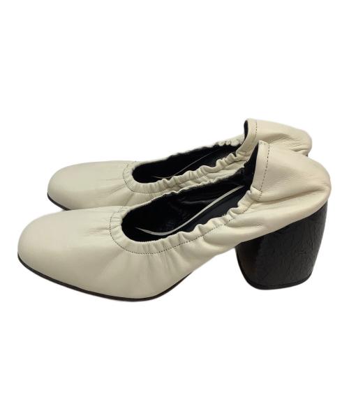 FABIO RUSCONI（ファビオルスコーニ）FABIO RUSCONI (ファビオルスコーニ) ヒールパンプス ホワイト サイズ:23.5cmの古着・服飾アイテム