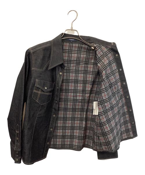 BURBERRY LONDON（バーバリーロンドン）BURBERRY LONDON (バーバリーロンドン) デニムシャツ ブラック サイズ:15号の古着・服飾アイテム