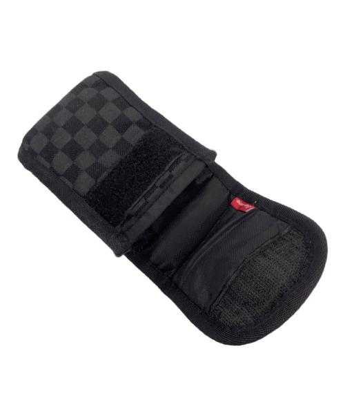 SUPREME（シュプリーム）SUPREME (シュプリーム) ポーチ ブラックの古着・服飾アイテム