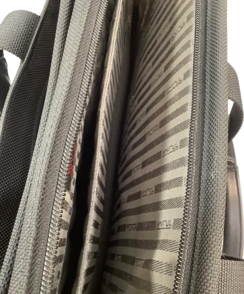 TUMI（トゥミ）TUMI (トゥミ) ビジネスバッグ ブラックの古着・服飾アイテム