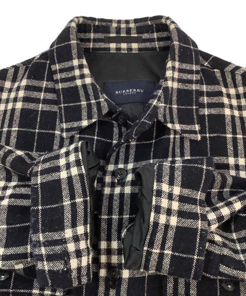 BURBERRY LONDON（バーバリーロンドン）BURBERRY LONDON (バーバリーロンドン) シャツジャケット ブラック×ホワイト サイズ:Lの古着・服飾アイテム