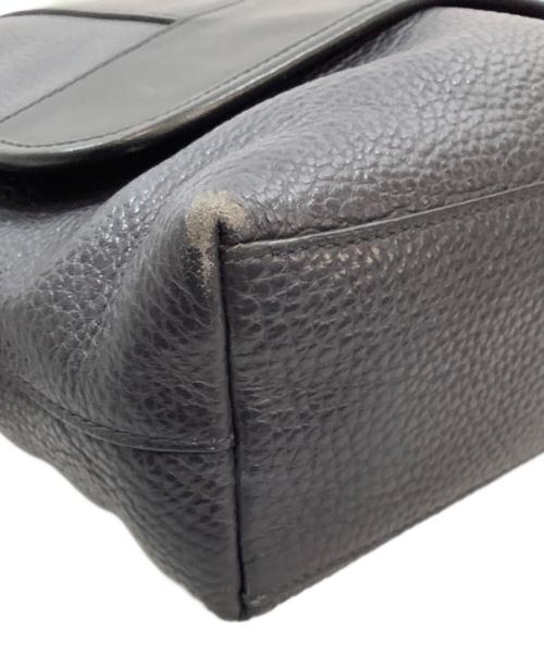 COACH（コーチ）COACH (コーチ) フラップショルダーバッグ ネイビーの古着・服飾アイテム