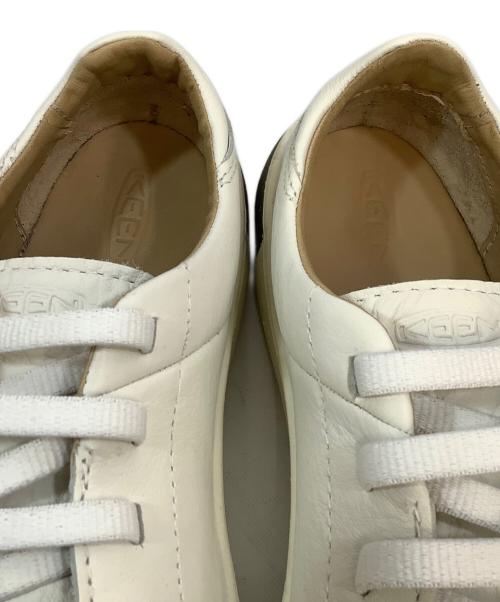 KEEN（キーン）KEEN (キーン) ローカットスニーカー ホワイト サイズ:27cmの古着・服飾アイテム