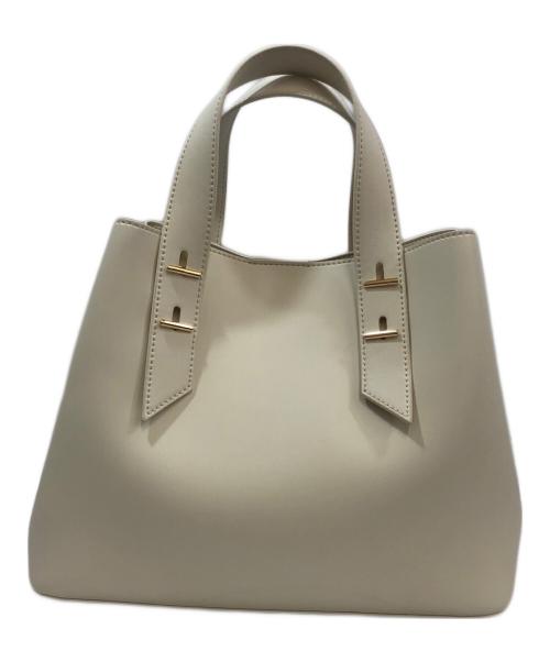 CHARLES & KEITH（チャールズアンドキース）CHARLES & KEITH (チャールズアンドキース) ハンドバッグ ホワイトの古着・服飾アイテム