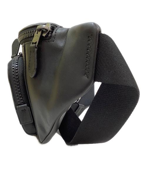 COACH（コーチ）COACH (コーチ) ボディーバッグ ブラックの古着・服飾アイテム