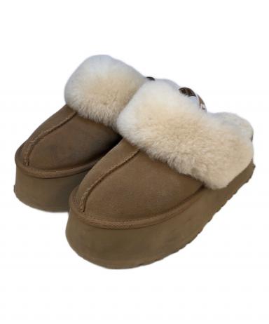 UGG サンダル ベージュ 中古・古着通販】UGG (アグ) 厚底サンダル ベージュ サイズ:23