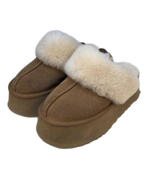 UGG（アグ）UGG (アグ) 厚底サンダル ベージュ サイズ:23の古着・服飾アイテム