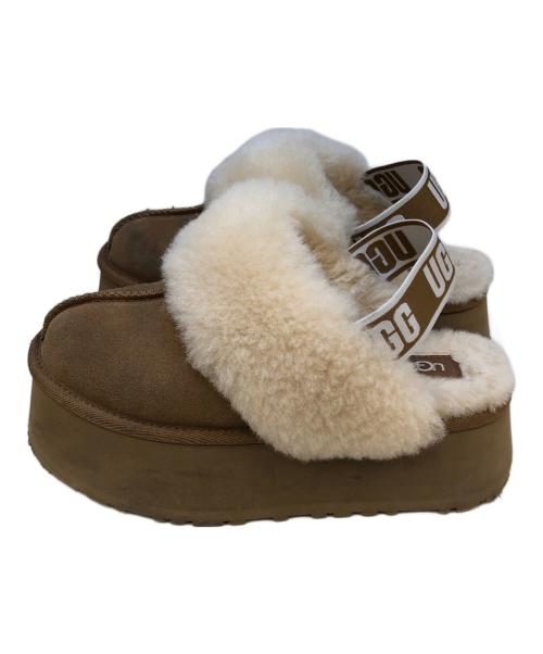 UGG（アグ）UGG (アグ) 厚底サンダル ベージュ サイズ:23の古着・服飾アイテム