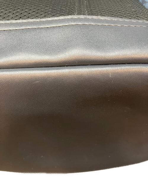MICHAEL KORS（マイケルコース）MICHAEL KORS (マイケルコース) リュック ブラック×ネイビーの古着・服飾アイテム