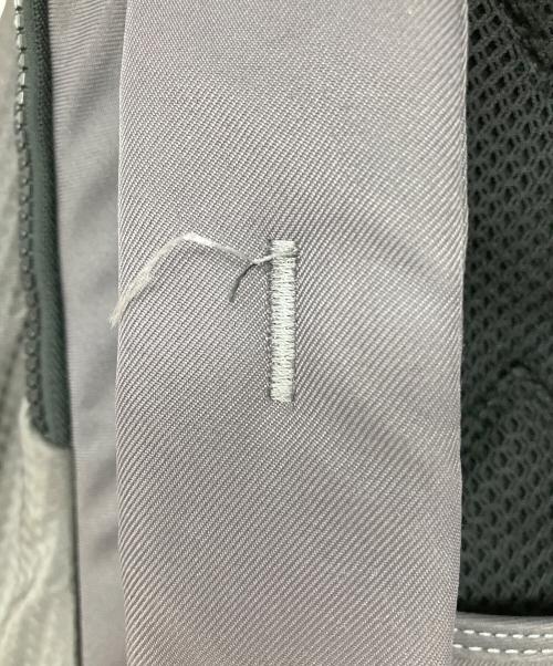 TUMI（トゥミ）TUMI (トゥミ) リュック グレーの古着・服飾アイテム