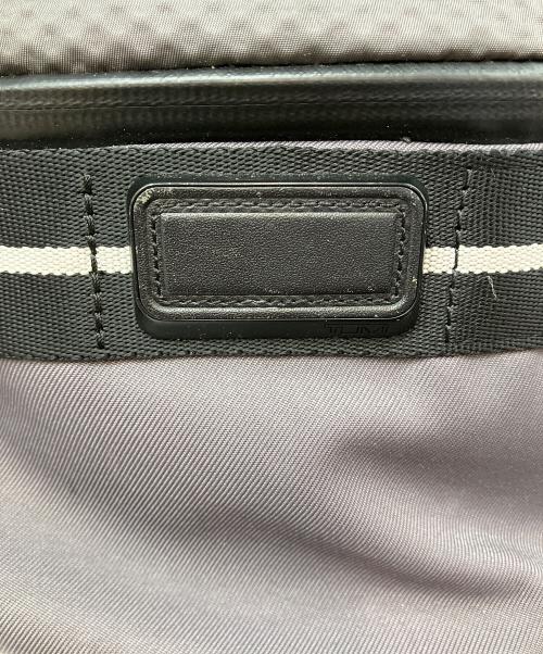 TUMI（トゥミ）TUMI (トゥミ) リュック グレーの古着・服飾アイテム