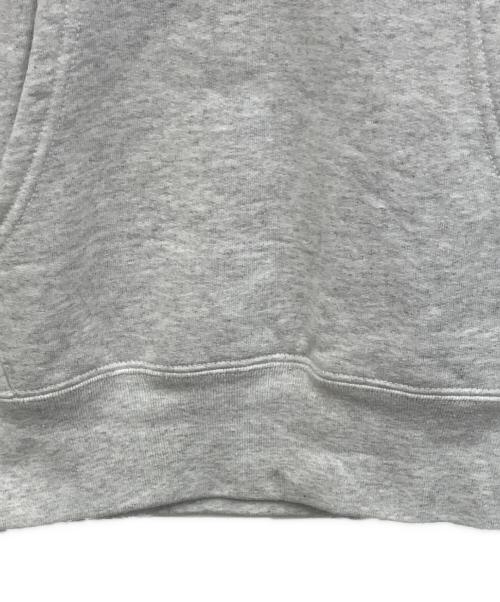 SUPREME（シュプリーム）SUPREME (シュプリーム) プルオーバーパーカー ライトグレー サイズ:Mの古着・服飾アイテム