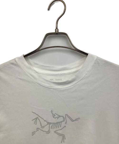 ARC'TERYX（アークテリクス）ARC'TERYX (アークテリクス) ARC'WORD LOGO SS M ホワイト サイズ:LGの古着・服飾アイテム