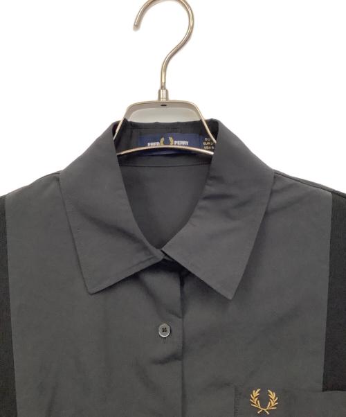 FRED PERRY（フレッドペリー）FRED PERRY (フレッドペリー) RAY BEAMS (レイ ビームス) 別注シアーシャツ ブラック サイズ:UK10の古着・服飾アイテム