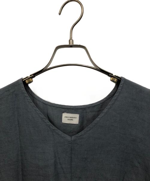 URBAN RESEARCH（アーバンリサーチ）URBAN RESEARCH (アーバンリサーチ) リネンウエストギャザーＶネックワンピース スカイブルー サイズ:ONEの古着・服飾アイテム