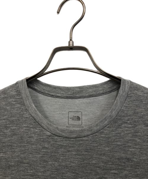 THE NORTH FACE（ザ ノース フェイス）THE NORTH FACE (ザ ノース フェイス) ショートスリーブエクスプロラトリーロゴティー グレー サイズ:Lの古着・服飾アイテム